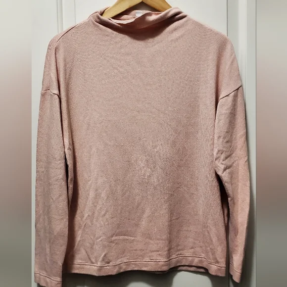 Sweater - Picture 1 of 2